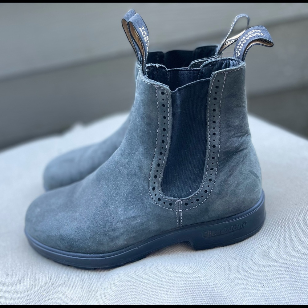 Blundstone high top boots